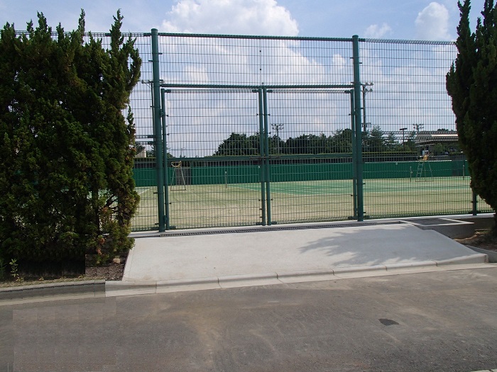 三段池公園テニスコート改修工事
