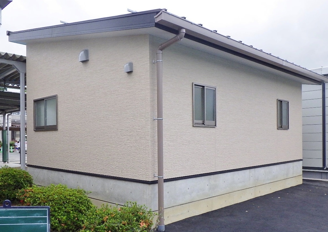 福知山市：下六人部小学校屋外便所新築工事